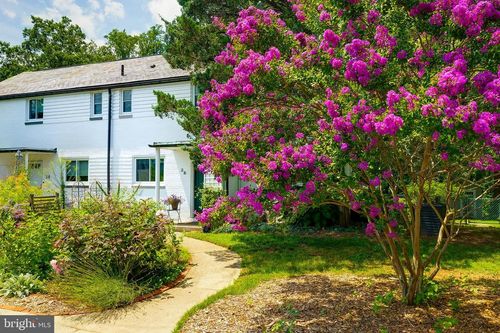 2 Ridge Rd, GREENBELT, MD, 20770-2974 | Card Image