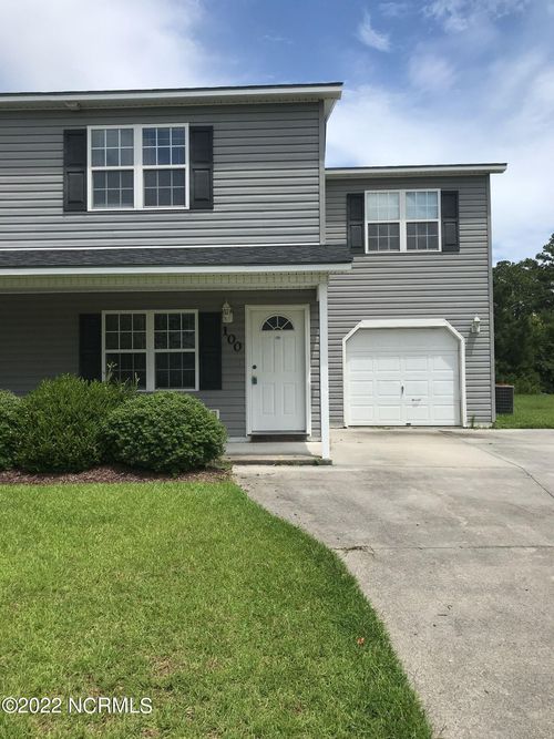 100 E Coopers Ct, Hubert, NC, 28539-3666 | Card Image