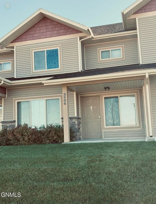 3506 Long Branch Ave, Williston, ND, 58801-2984 | Card Image