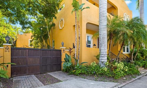 1724 Cherry Ln, SARASOTA, FL, 34236-7511 | Card Image