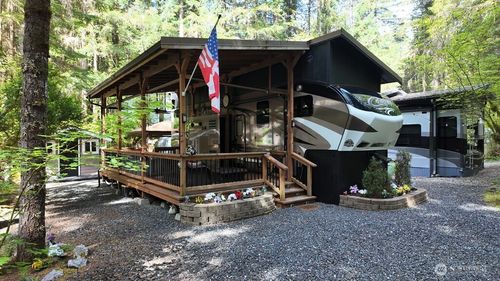 246 Schinn Canyon Ct, Deming, WA, 98244 | Card Image