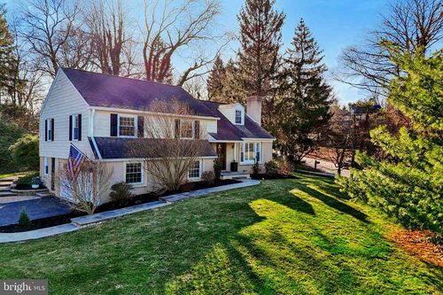 284 Croton Rd, WAYNE, PA, 19087-2625 | Card Image