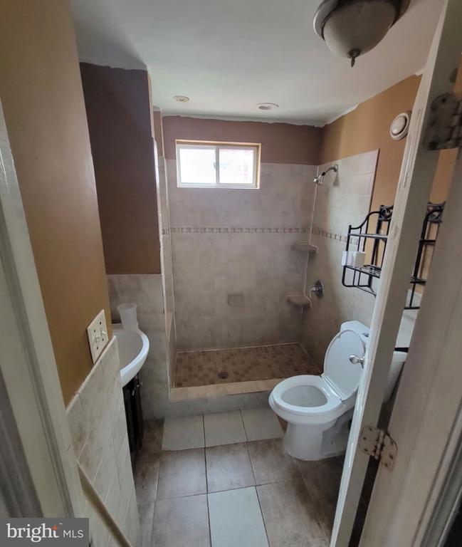 Residential in PHILADELPHIA 4