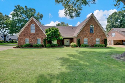 3339 Pembroke Ellis Cv, Bartlett, TN, 38133-3870 | Card Image