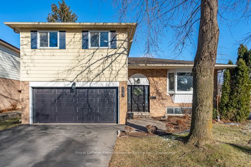 2187 Blackburn Crt, Burlington, ON, L7P4B3 | Card Image