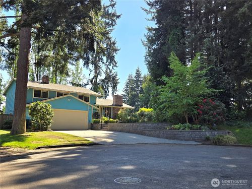 313 Ne 191st St, Shoreline, WA, 98155-2126 | Card Image