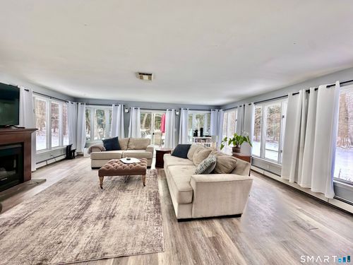 453 Route 81, Killingworth, CT, 06419-1240 | Card Image