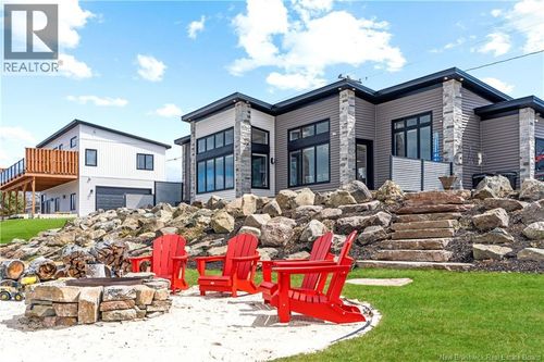 {{alt}} | Card Image