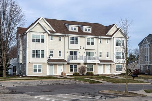 3739 Design Pass, Madison, WI, 53719-4094 | Card Image