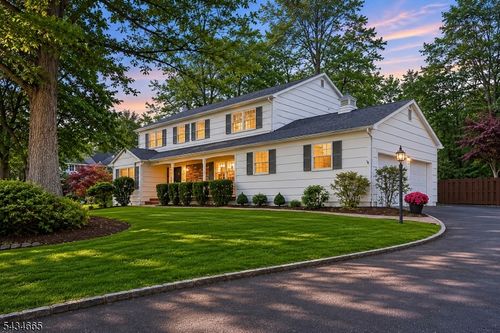 16 Beech Ct, Chatham Twp, NJ, 07928-1302 | Card Image