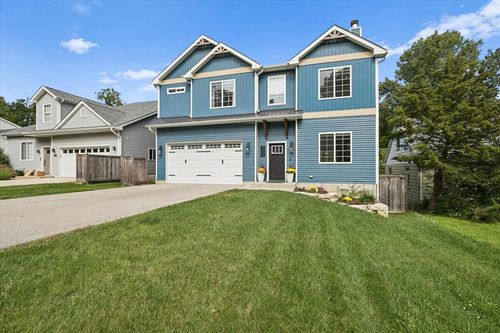 226 Juneway Ter, Lake Bluff, IL, 60044-1214 | Card Image