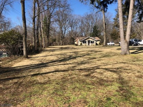 19 Crescent Rd, Wayne, NJ, 07470-6312 | Card Image