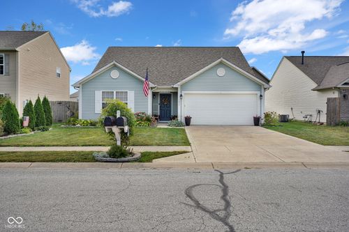 3075 W Longbranch Dr, Monrovia, IN, 46157-6106 | Card Image