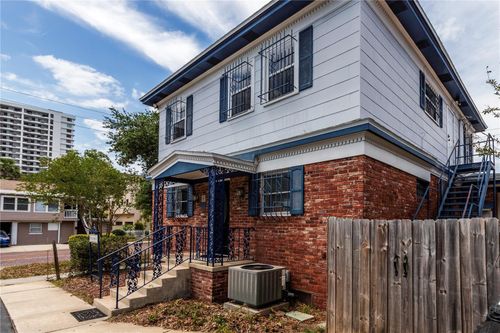 703 E Pine St, ORLANDO, FL, 32801-2943 | Card Image