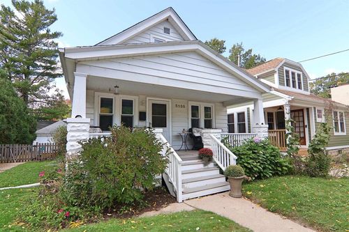 5155 N Elkhart Ave, Whitefish Bay, WI, 53217-5608 | Card Image