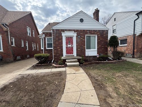 5085 Grayton St, Detroit, MI, 48224-2147 | Card Image