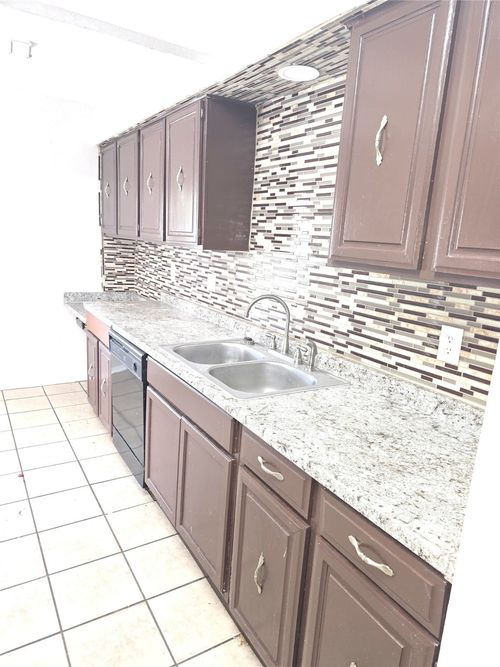 8805 N Normandale St, Fort Worth, TX, 76116-4820 | Card Image