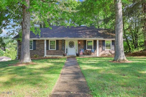 10 Saint Albans Circle, Bristol, TN, 37620 | Card Image