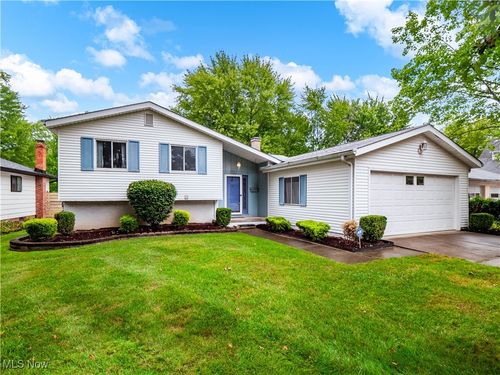148 Meadow Cir, Berea, OH, 44017-2610 | Card Image