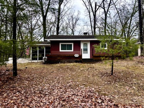9520 S Rainbow Lake Dr, Baldwin, MI, 49304-8888 | Card Image