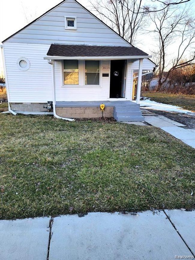 20119 Carrie St, House other with 2 bedrooms, 1 bathrooms and null parking in Detroit MI | Image 8