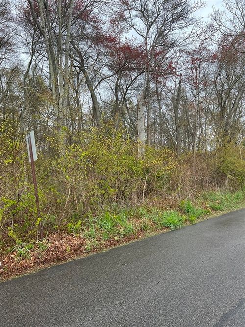 0 Woody Hill Rd, Westerly, RI, 02891-5915 | Card Image