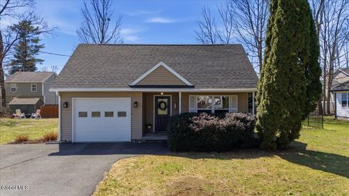 17 Franklin Street, Glens Falls, NY, 12801 | Card Image