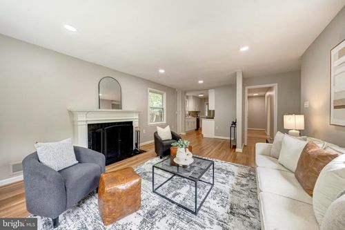 130 Whitmoor Ter, SILVER SPRING, MD, 20901-1519 | Card Image