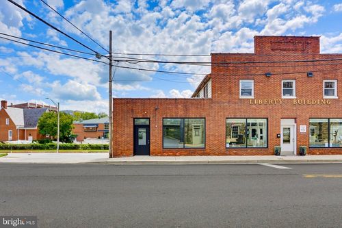 11 Liberty St, WESTMINSTER, MD, 21157-4914 | Card Image
