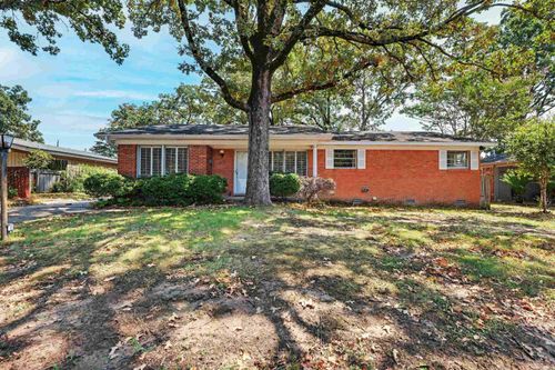 5104 N Cedar St, North Little Rock, AR, 72116-6656 | Card Image