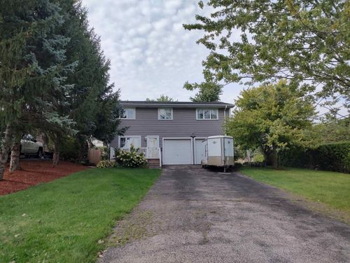 834 Shawnee Trl, Lake In The Hills, IL, 60156-1531 | Card Image