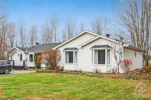 39 Seguinbourg Rd, Casselman, ON, K0A1M0 | Card Image