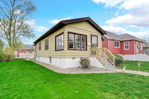 648 Stewart Court, Whiting, IN, 46394 | Card Image