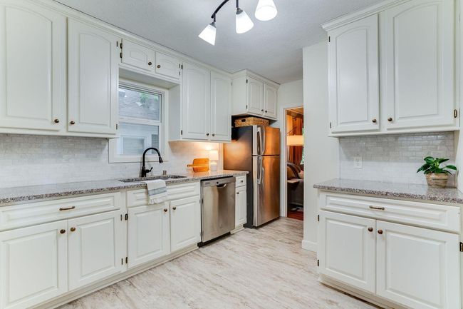 Kitchen was fully remodeled in 2018 | Image 6