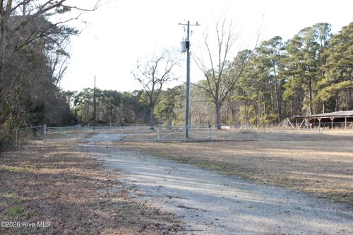 5891 Us Highway 117 S, Burgaw, NC, 28425-3033 | Card Image