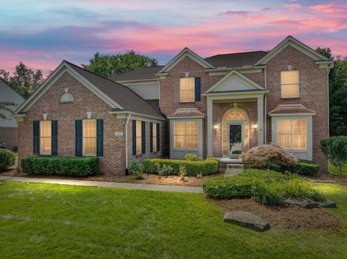 1700 Covington Woods Ln, Lake Orion, MI, 48360-1215 | Card Image