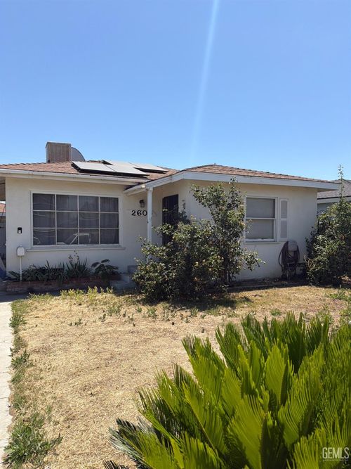 2605 Cleveland Way, Bakersfield, CA, 93304-3313 | Card Image