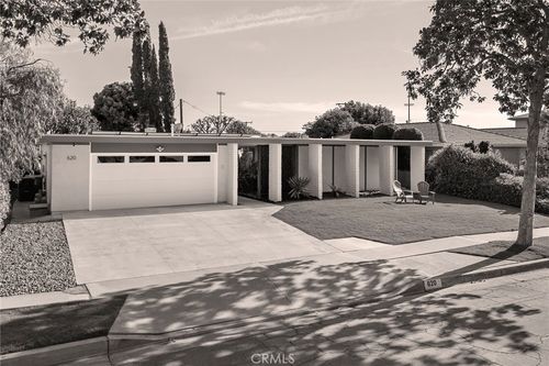 620 E Glenwood Ave, Fullerton, CA, 92831-2715 | Card Image