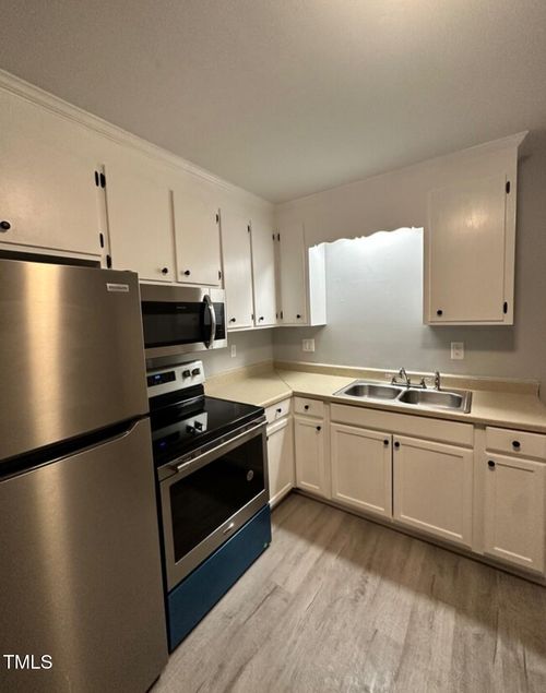 1220 Anne St, Rocky Mount, NC, 27801-3531 | Card Image