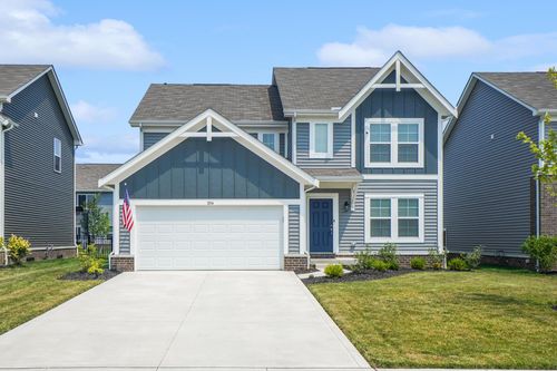 1034 Queen Bee Pl, Grove City, OH, 43123-4200 | Card Image