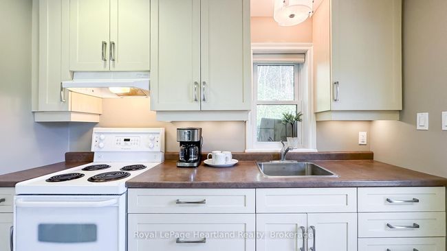 9 Maple Lane, House other with 3 bedrooms, 1 bathrooms and 1 parking in Goderich ON | Image 21
