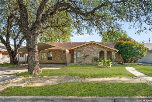 6323 Forest Bnd, San Antonio, TX, 78240-3337 | Card Image