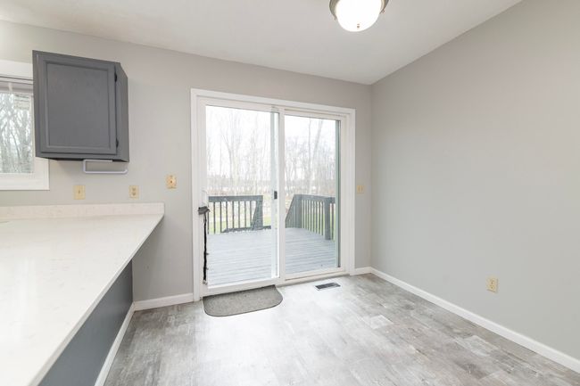 Eating Area | Image 8