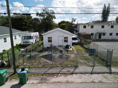 1880 Nw 65th St, Miami, FL, 33147-7440 | Card Image