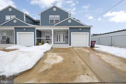 130 Kossuth St, RIVERSIDE, NJ, 08075-3228 | Card Image