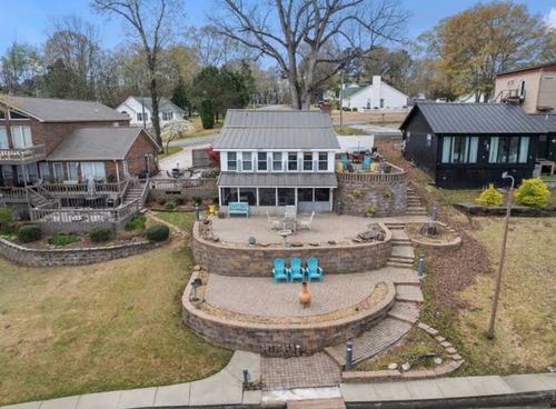 915 Alabama Shores Rd, Muscle Shoals, AL, 35661-4514 | Card Image