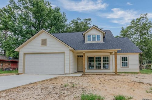 8854 Gov Pleasant Dr, Baton Rouge, LA, 70811-2509 | Card Image