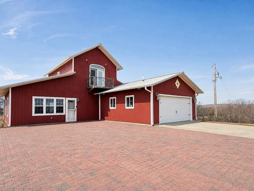 33225 Wabaunsee Rd, Alma, KS, 66401-9099 | Card Image