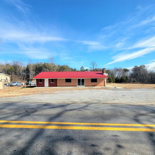 3070 Long Island Rd, Gladys, VA, 24554-2765 | Card Image