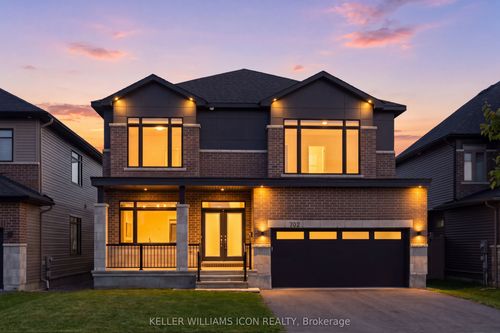 702 Rosales Ridge, Ottawa, ON, K1T0V5 | Card Image